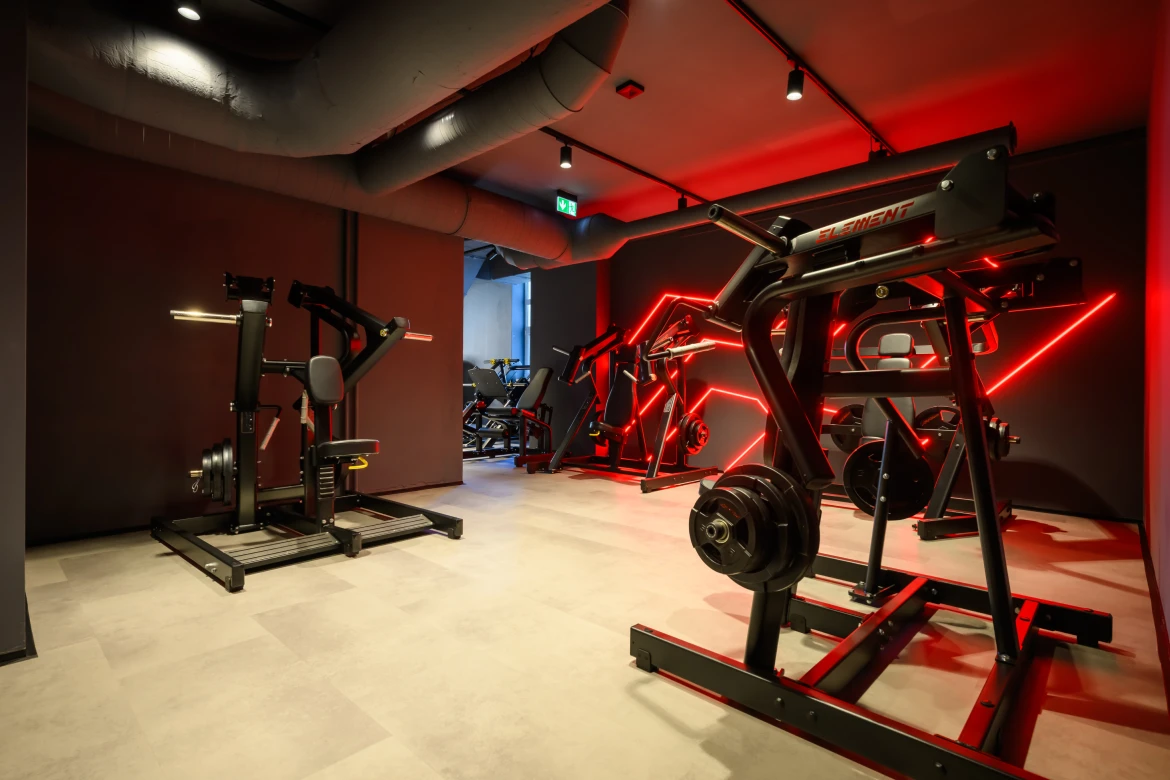 04 photo21 gym